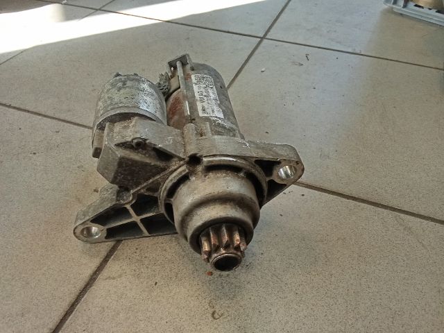 bontott VW GOLF V Önindító