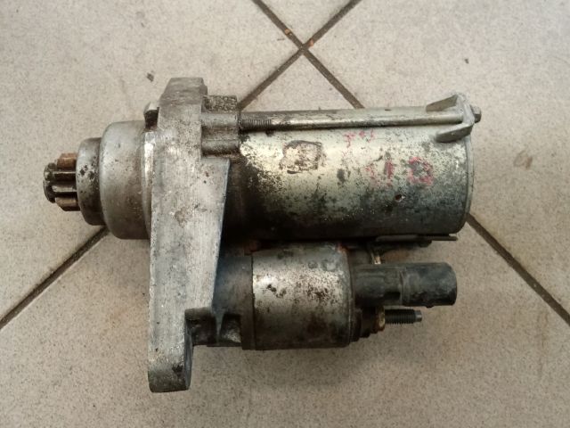 bontott VW GOLF V Önindító