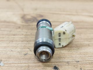 bontott VW GOLF V Porlasztó (1 db)