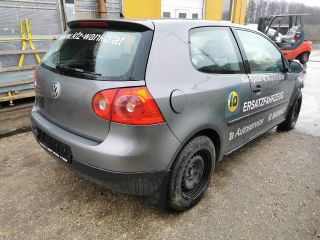 bontott VW GOLF V Tank