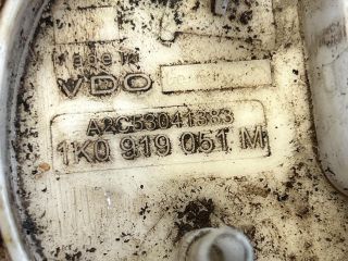 bontott VW GOLF V Üzemanyag Szivattyú