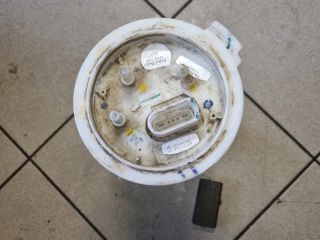 bontott VW GOLF V Üzemanyag Szivattyú