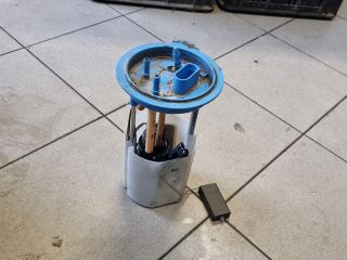 bontott VW GOLF V Üzemanyag Szivattyú