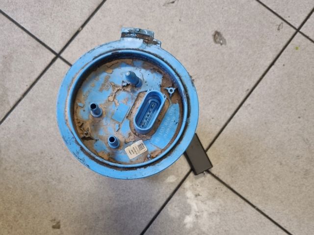 bontott VW GOLF V Üzemanyag Szivattyú