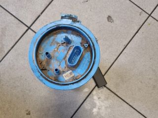 bontott VW GOLF V Üzemanyag Szivattyú