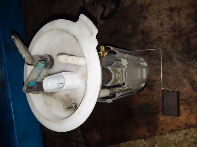 bontott VW GOLF V Üzemanyagszint Jeladó