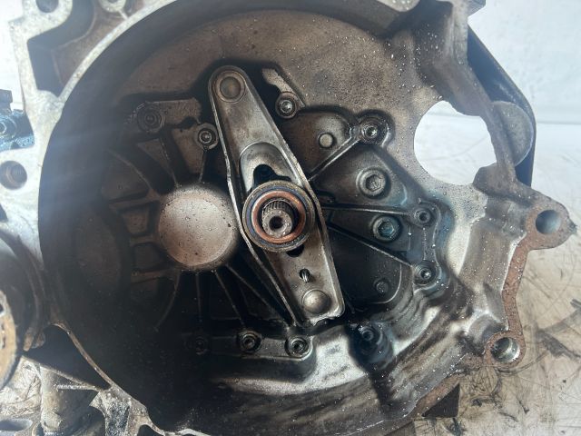 bontott VW GOLF V Váltó (Mechanikus)