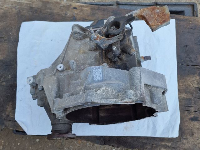 bontott VW GOLF V Váltó (Mechanikus)