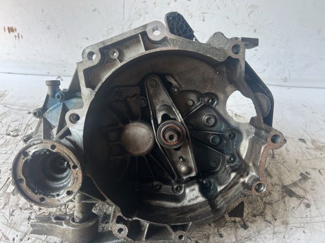 bontott VW GOLF V Váltó (Mechanikus)