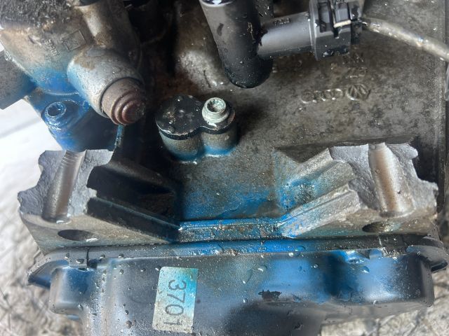 bontott VW GOLF V Váltó (Mechanikus)