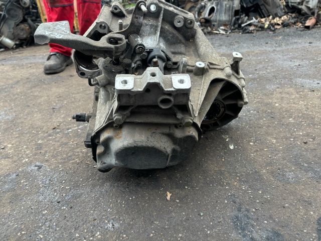 bontott VW GOLF V Váltó (Mechanikus)