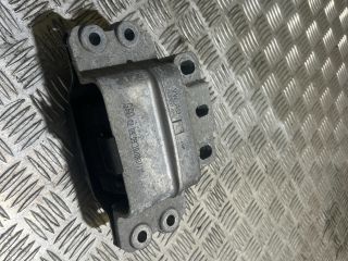 bontott VW GOLF V Váltó Tartó Bak (Pozíciófüggetlen)