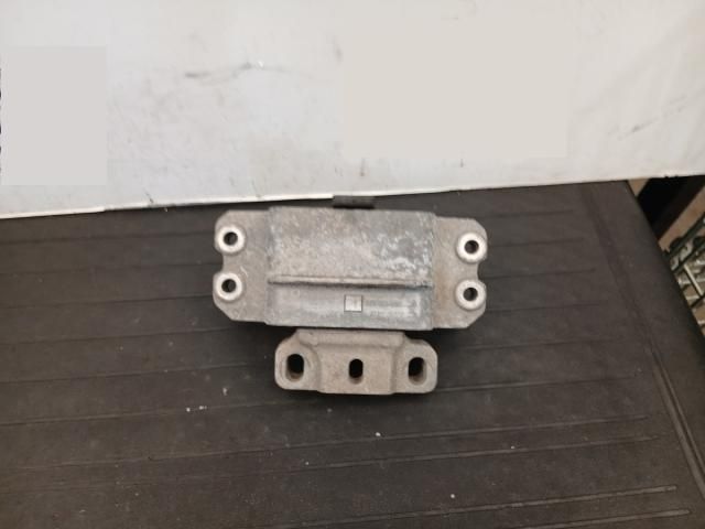 bontott VW GOLF V Váltó Tartó Bak (Pozíciófüggetlen)