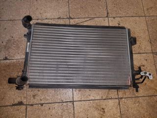 bontott VW GOLF V Vízhűtő Radiátor (Klímás)