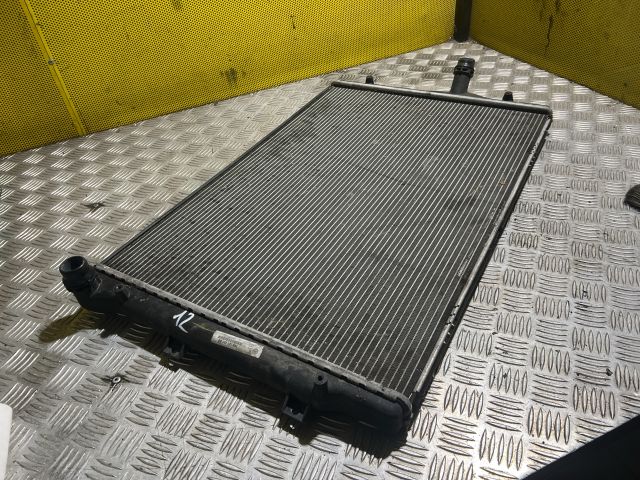 bontott VW GOLF V Vízhűtő Radiátor (Klímás)