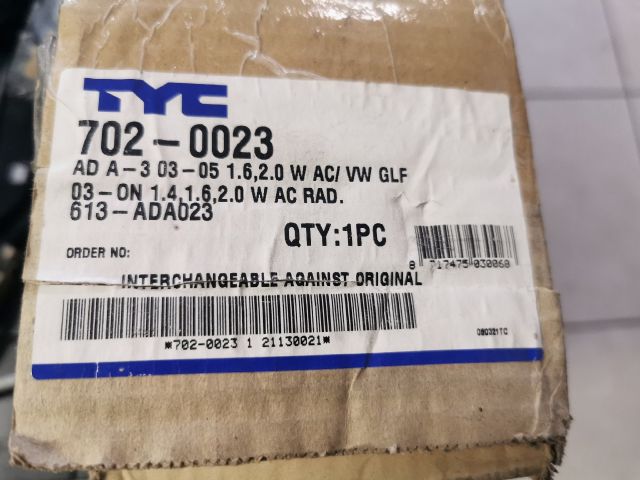 bontott VW GOLF V Vízhűtő Radiátor (Nem klímás)