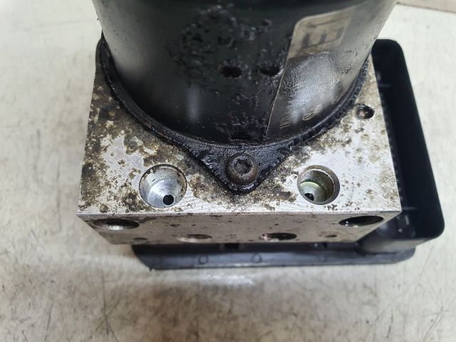 bontott VW GOLF V ABS Kocka