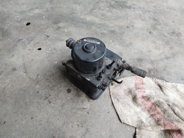 bontott VW GOLF V ABS Kocka