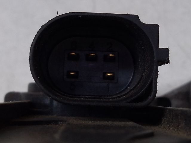 bontott VW GOLF V EGR / AGR Szelep