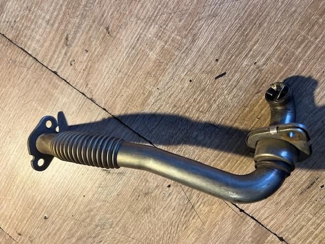 bontott VW GOLF V EGR Hűtő Cső