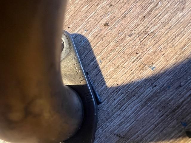 bontott VW GOLF V EGR Hűtő Cső