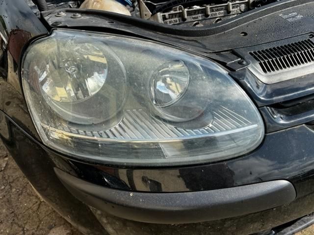 bontott VW GOLF V Első Vezérlés Burkolat