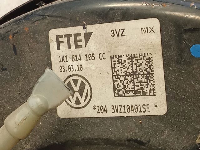 bontott VW GOLF V Fékrásegítő