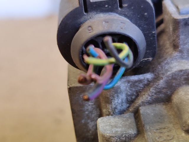 bontott VW GOLF V Fojtószelep (Elektromos)