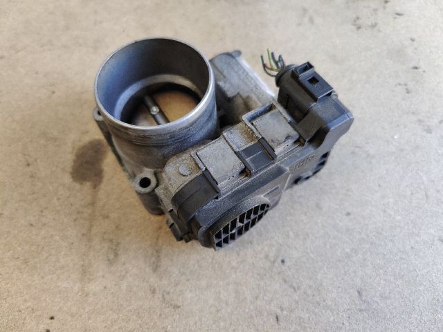 bontott VW GOLF V Fojtószelep (Elektromos)