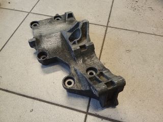 bontott VW GOLF V Generátor Tartó Bak