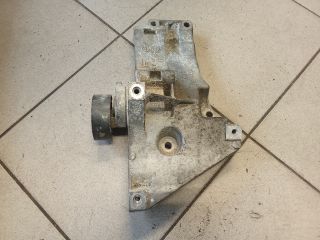 bontott VW GOLF V Generátor Tartó Bak