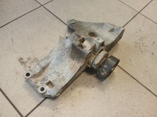 bontott VW GOLF V Generátor Tartó Bak