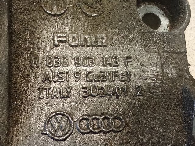 bontott VW GOLF V Generátor Tartó Bak