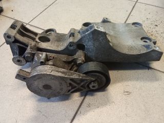 bontott VW GOLF V Generátor Tartó Bak