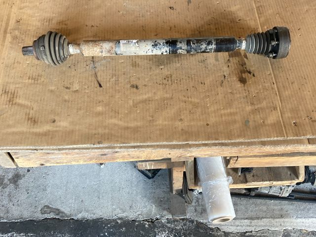 bontott VW GOLF V Jobb Féltengely