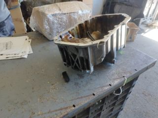 bontott VW GOLF V Olajteknő