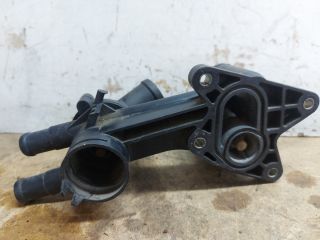 bontott VW GOLF V Termosztátház