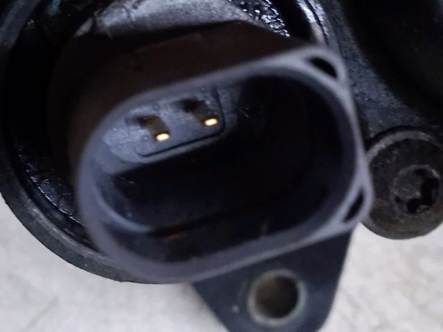 bontott VW GOLF V Termosztátház