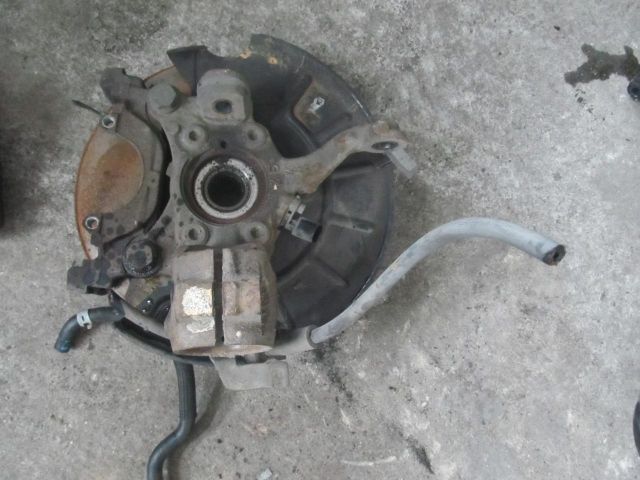 bontott VW GOLF V Bal első Csonkállvány Kerékaggyal