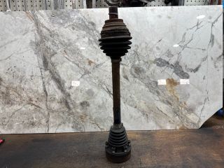 bontott VW GOLF V Bal Féltengely