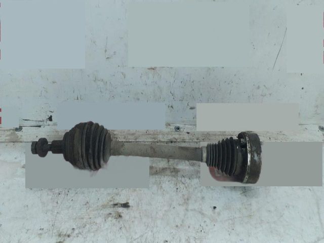 bontott VW GOLF V Bal Féltengely