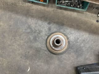 bontott VW GOLF V Bal Féltengely