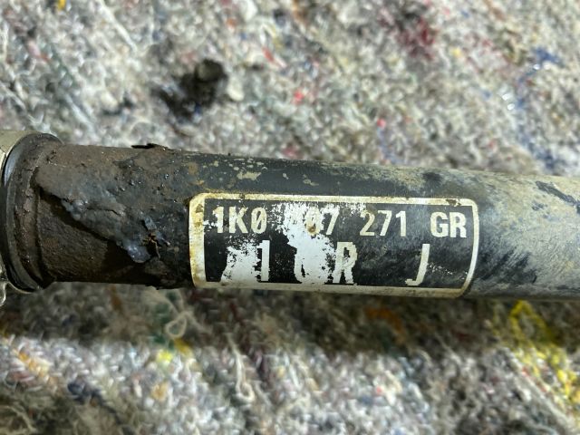 bontott VW GOLF V Bal Féltengely