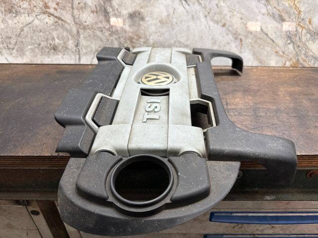 bontott VW GOLF V Felső Motorburkolat