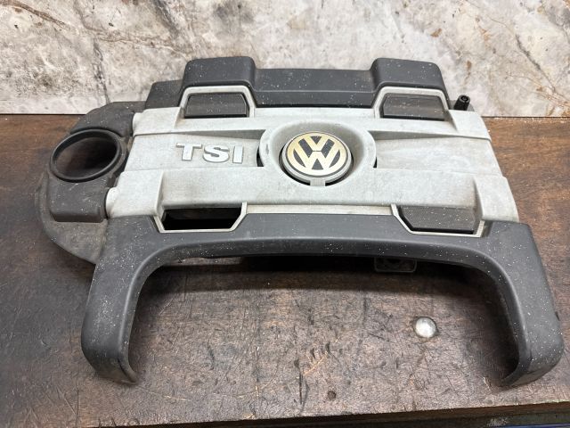 bontott VW GOLF V Felső Motorburkolat