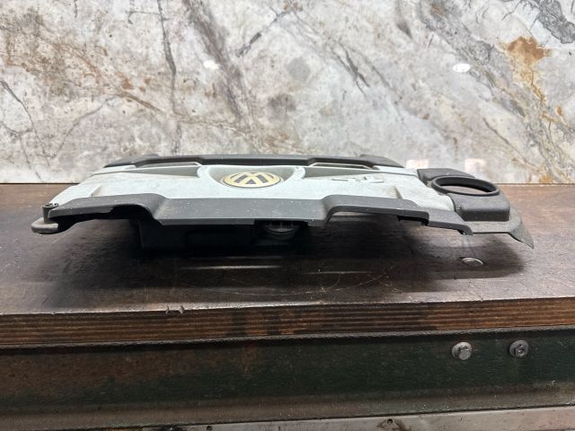 bontott VW GOLF V Felső Motorburkolat