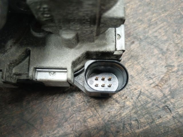 bontott VW GOLF V Fojtószelep (Elektromos)