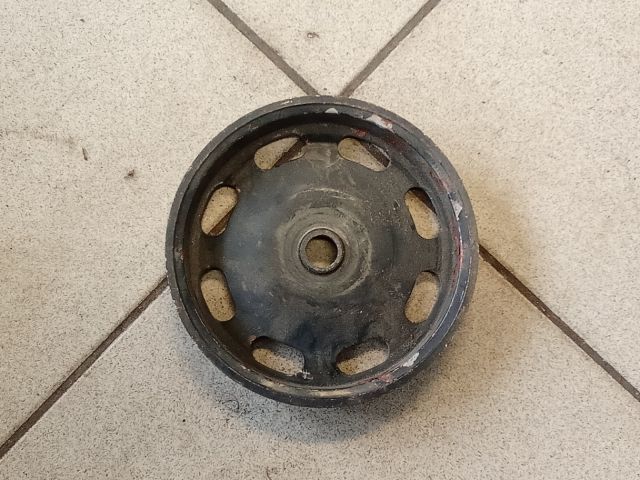 bontott VW GOLF V Főtengely Szíjtárcsa