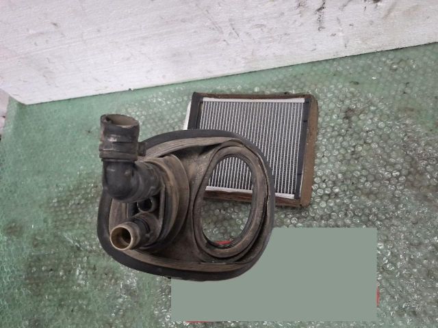 bontott VW GOLF V Fűtőradiátor