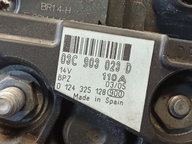 bontott VW GOLF V Generátor